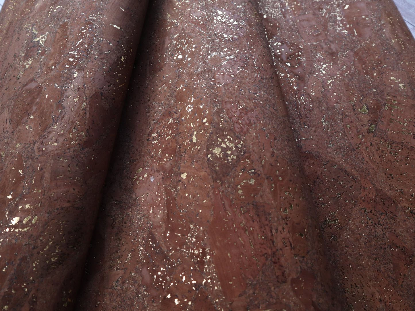 REMNANT/OFFCUT - Cork Fabric 18"x33.5" - Golden Chestnut