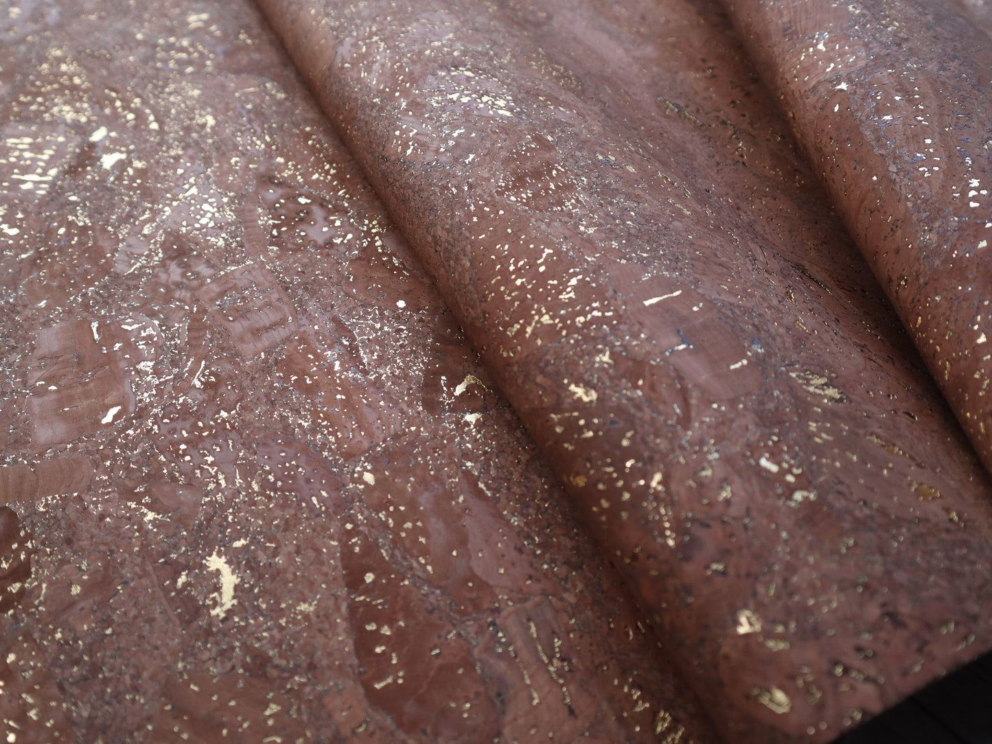 REMNANT/OFFCUT - Cork Fabric 18"x33.5" - Golden Chestnut