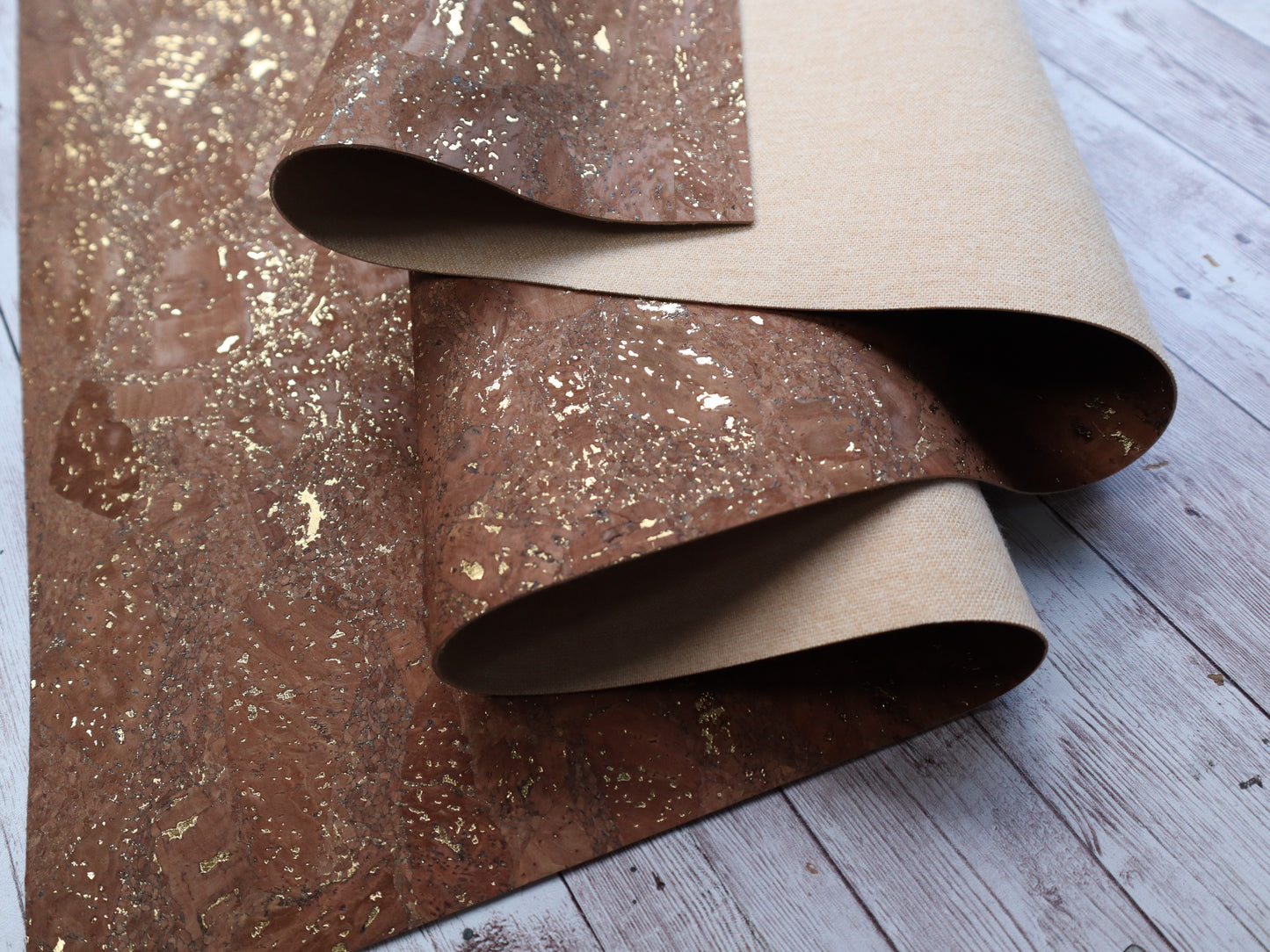 REMNANT/OFFCUT - Cork Fabric 18"x33.5" - Golden Chestnut