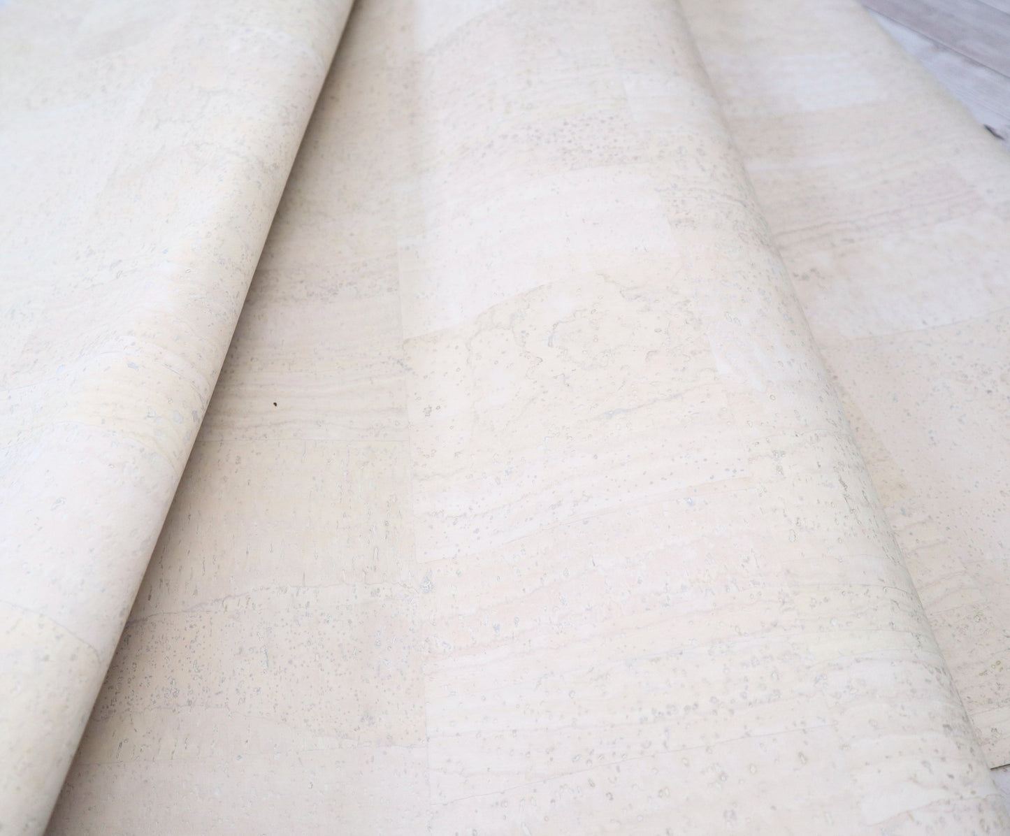 REMNANT/OFFCUT - Cork Fabric 18" x 18" - White