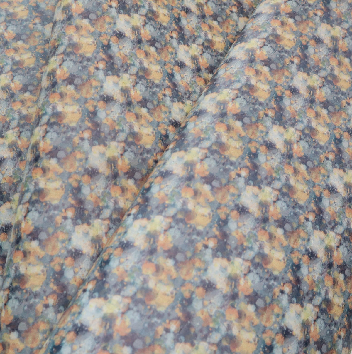 REMNANT/OFFCUT - Cork Fabric 18" x 18" - Focus