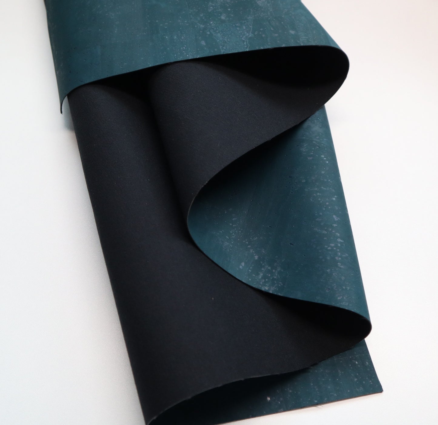 REMNANT/OFFCUT - Cork Fabric 16" x 18" - Calypso