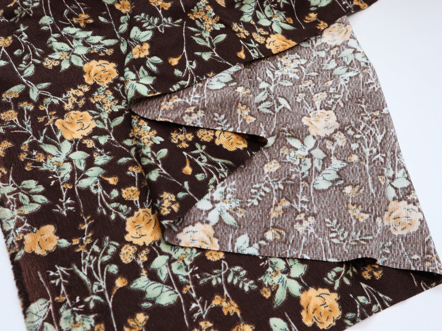REMNANT/OFFCUT - Corduroy 21 Wale - Apricot Bloom- 23" x 58"