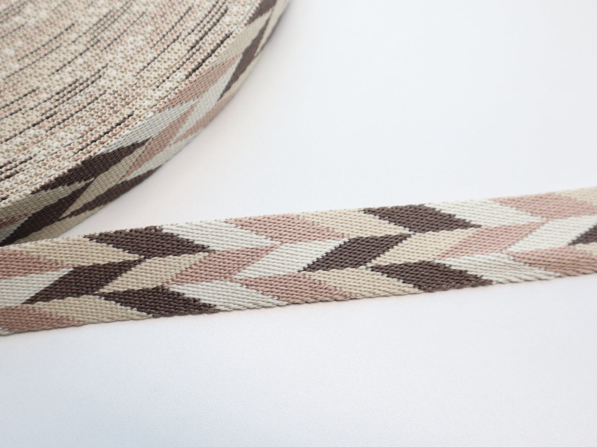 1" Webbing By the Yard - Mini Chevron Brown & Blush