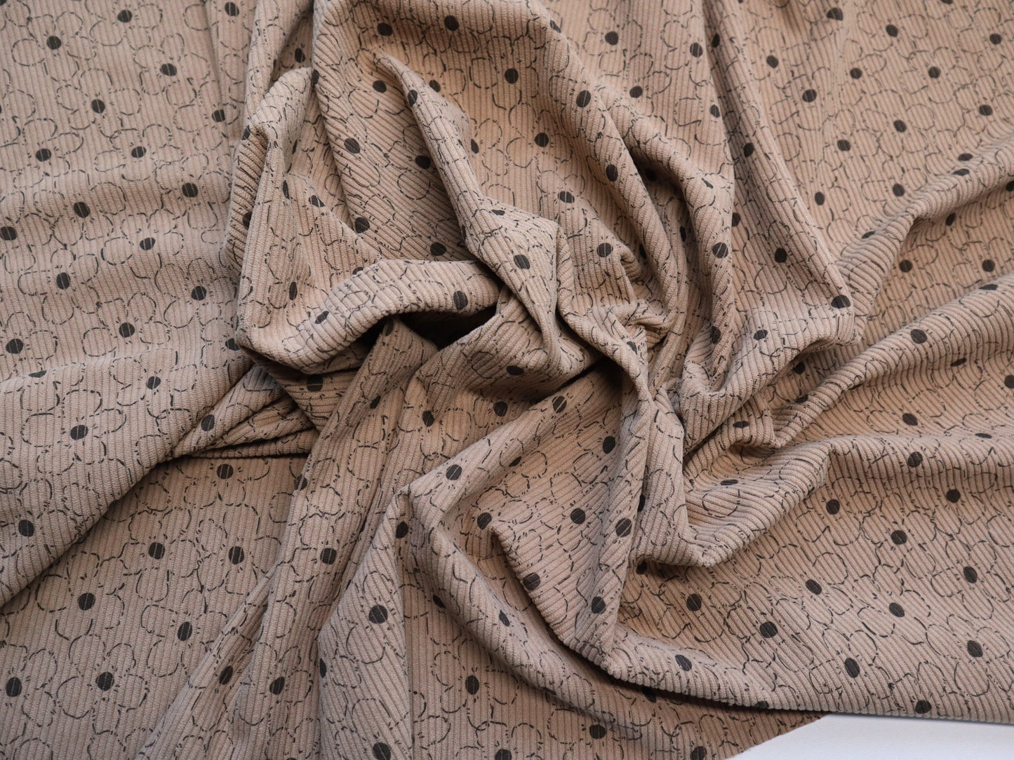 REMNANT/OFFCUT - Corduroy 8 Wale - Khaki Flower - 25.5" x 58"