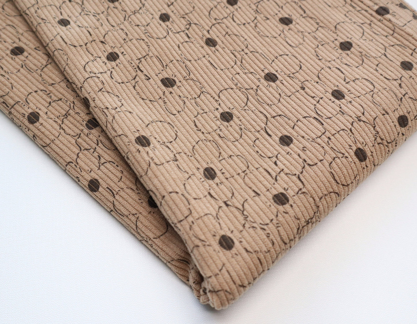 REMNANT/OFFCUT - Corduroy 8 Wale - Khaki Flower - 25.5" x 58"