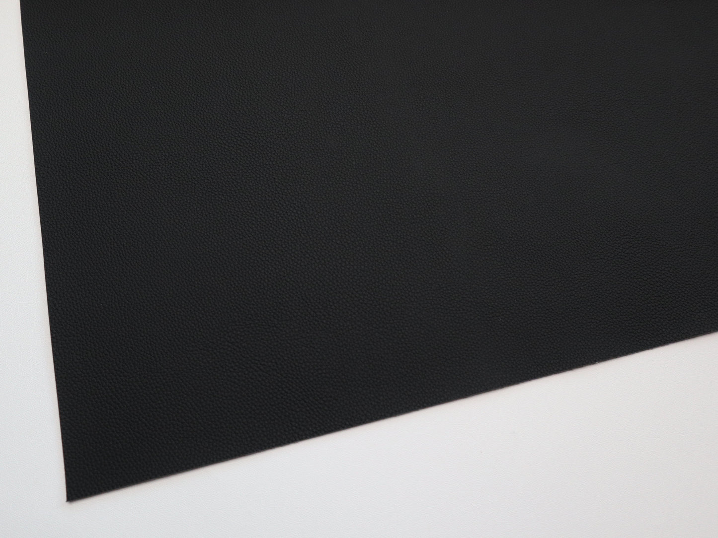 REMNANT/OFFCUT - Faux Leather - Mini Pebble Black- 16.5" x 27.5"