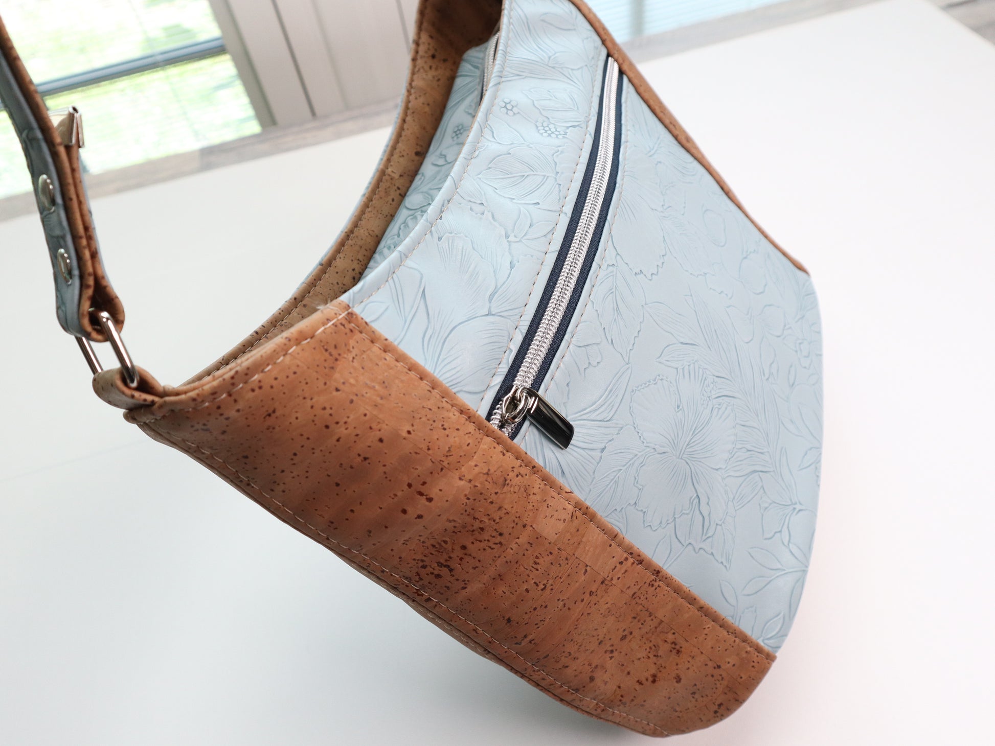 Everyday Shoulder Bag - Rain & Tobacco