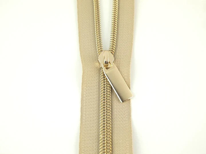 Nylon Coil #5 Zipper Beige (3 yard 9 pulls) Sallie Tomato Zippers