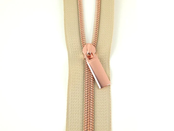 Nylon Coil #5 Zipper Beige (3 yard 9 pulls) Sallie Tomato Zippers