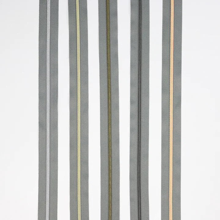 Nylon Coil #5 Zipper Grey  (3 yard 9 pulls) Sallie Tomato Zippers